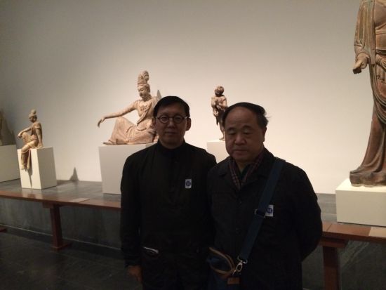 段俊平先生与莫言先生在美国大都会博物馆