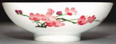 罗玉其珍藏的毛泽东70年代使用的梅花浅型碗。