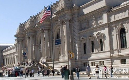 纽约大都会博物馆 图片</p>

<p>　　数据显示，纽约现代艺术博物馆门票收入高达纽约大都会博物馆近2倍左右，纽约现代艺术博物馆门票年收入为620万美元，纽约大都会博物馆门票年收入为304万美元。而延长开馆时间为纽约现代艺术博物馆带来了100万美元的额外收入。</p>

<p>　　对于这个结果，纽约大都会博物馆公共事业部的高级副总裁Harold Holzer表示：“2013年底前大都会博物馆前喷水池与广场一直在做翻修工程，加上冬天异常寒冷，能达到这样的结果，其实我们做得还是不错的。”</p>

<p>　　与此同时，2014年欧洲的许多美术馆也在考虑将开放时间延长至一周7天，不再闭馆。据《法国艺术报》消息，卢浮宫博物馆、巴黎奥赛美术馆以及法国凡尔赛宫都有此意向，希望能借此提高收入。</p>
<!-- publish_helper_end -->
                 

					<div class=