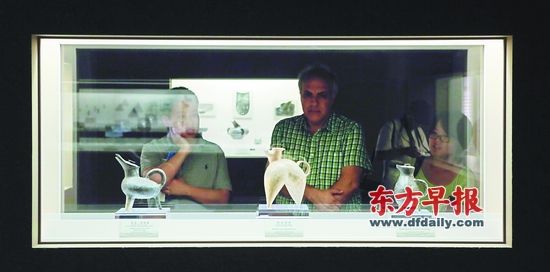 上海博物馆“申城寻踪——上海考古大展”现场 高剑平 图