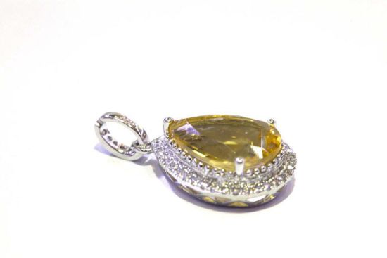 S925黄晶吊坠(拍品编号：67) 落槌价800元  场次：梅兰珠宝饰品保真拍卖会(九)