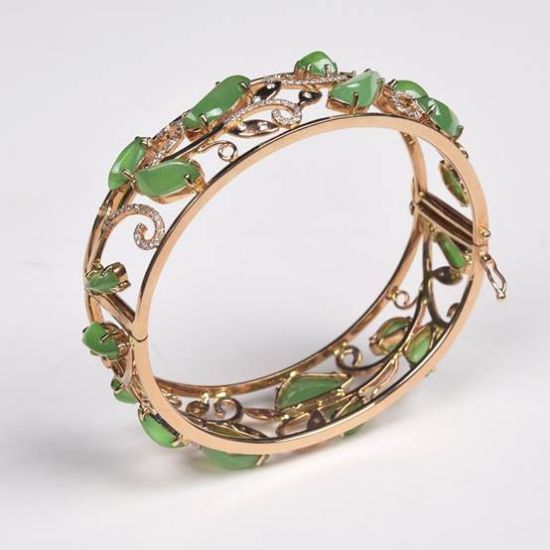 　　18K金冰种满绿镶钻手镯(拍品编号：A027) 起拍价1元 　　场次：重华珠宝翡翠保真捡漏专场(二)