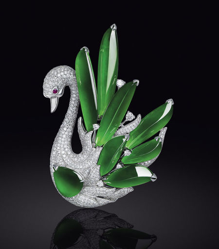 缅甸天然翡翠配钻石及红宝石天鹅胸针