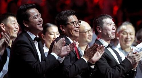 王中军在在拍卖会上