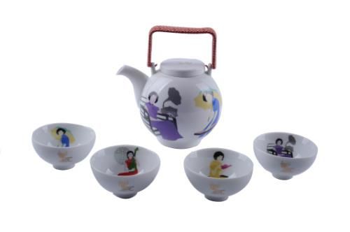 　　世博花样年华灯笼茶具 200元成交