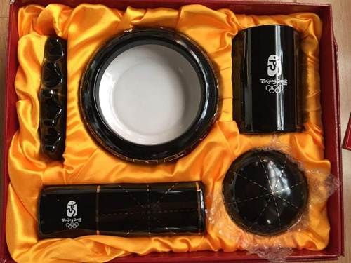 　　奥运文房四宝4件套 250元成交