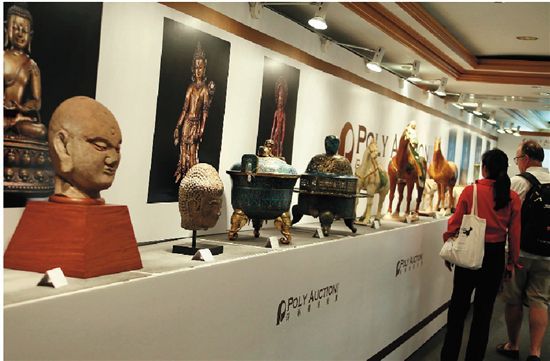 全球艺术品拍卖额达152亿美元