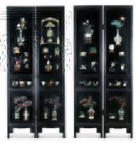 清乾隆 红木嵌玉百宝博古背绘描金山水十二扇围屏 嘉德四季第11期 成交价：RMB 1,792,000