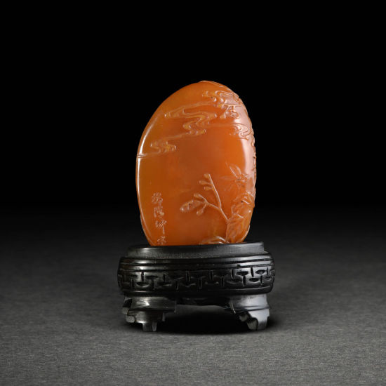 林清卿00006号拍品 寿山田黄石薄意摆件海棠