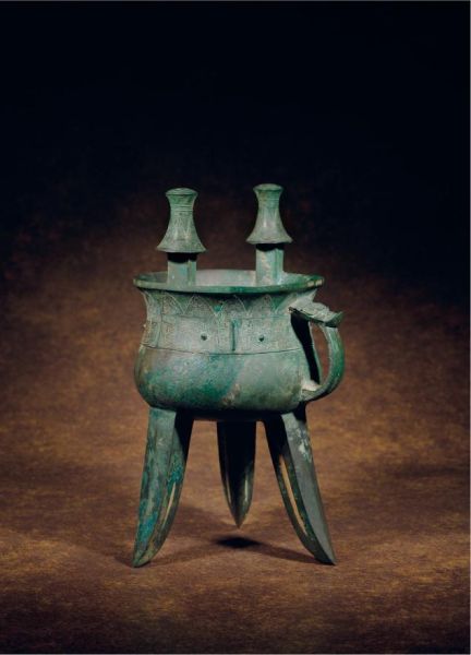 商晚期 青铜兽面纹斝