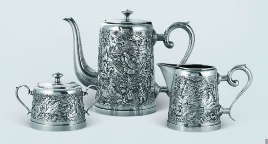 22号拍品：银制群仙祝寿纹茶具三件套
