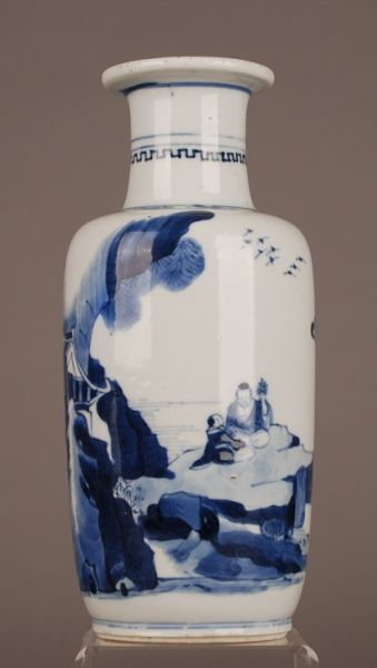 图4【清 康熙 青花山水人物棒槌瓶】