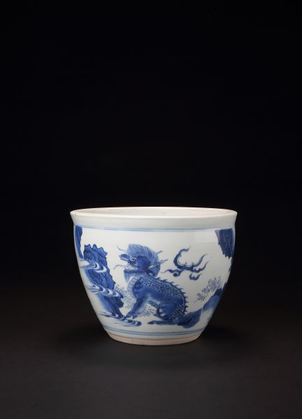 明崇祯，青花麒麟大象纹卷缸，H:15.5cm