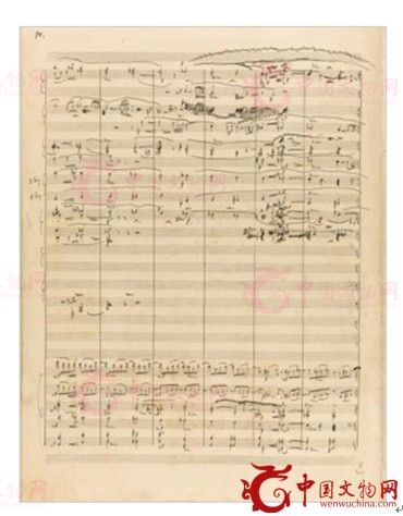 图为俄罗斯音乐名家拉赫玛尼诺夫经典乐谱手稿藏品《E小调第二交响曲OP.27》