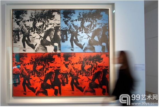 安迪·沃霍的种族暴动系列作品