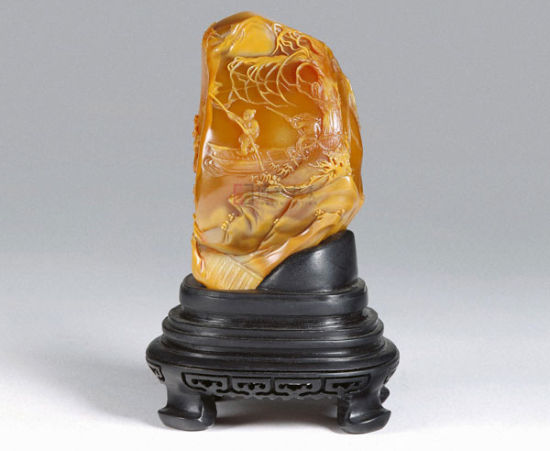 11240-吴德昇-和田玉籽料裸女把件