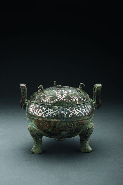 战国 错金银龙纹盖鼎 6,900,000港元成交