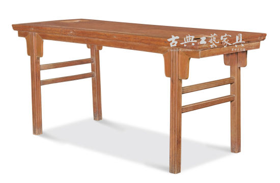 黄花梨琴桌，2013年“锦灰集珍——王世襄先生旧藏”专场拍品。（图片提供：中国嘉德）