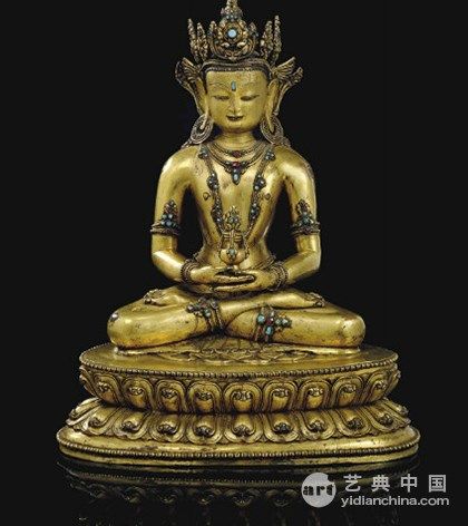 14、15世纪的铜鎏金无量寿雕像