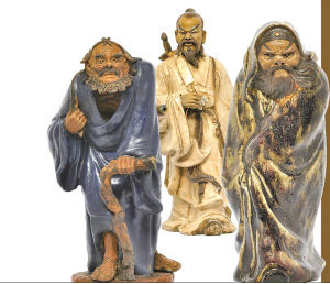 分别为仿清末时期的陶艺人黄古珍、刘胜记、陈淡池的作品。