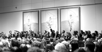 《弗洛伊德肖像画习作》（三联画）是弗朗西斯·培根1969年作品，描绘他的朋友同是画家的卢西安·弗洛伊德。当地时间11月12日，该件作品在纽约佳士得创下了世界最高拍卖纪录。图/IC