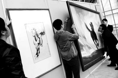 徐悲鸿《立马图》亮相保利