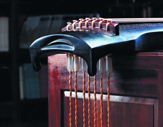 拍出300万元高价的古琴