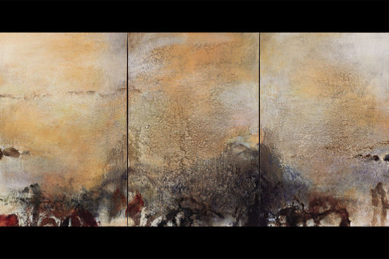 在苏富比香港拍卖会上，赵无极的三联作《15.01.82》以1060万美元成交，刷新这位画家作品的新纪录。