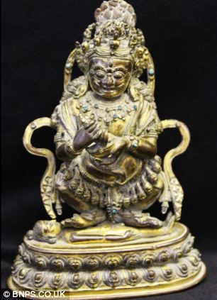 被掠西藏文物在英拍卖：部分高于起拍价20倍