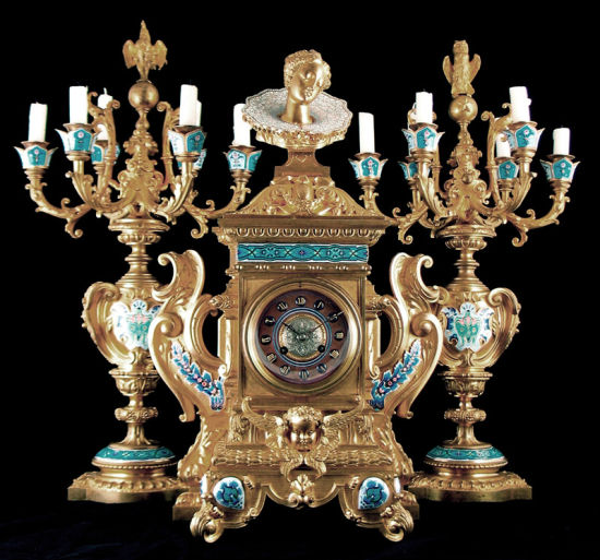 约1865年 法国拿破仑三世鎏金铜内填珐琅钟表三件套 流标