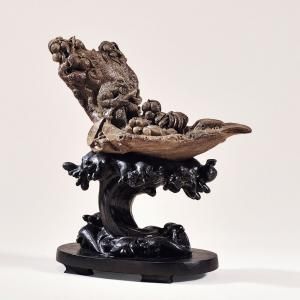 　《满载而归》沉香摆件 重：113g 　　福建东南2013春拍拍品