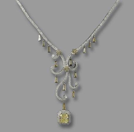 3.01克拉彩黄色VVS1净度钻石项链