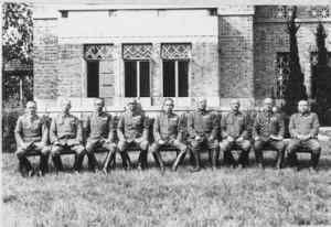 日本“支那派遣军总司令部”高级指挥官的合影，包括畑俊六、冈村宁次、喜多、下村、横山、上月、松井石根、田中久一、下山等侵华日军的最高指挥官。