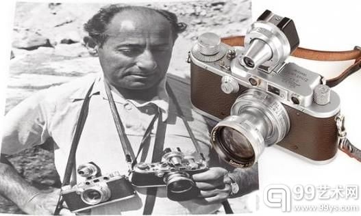 拍摄广场之吻的莱卡相机将被拍卖