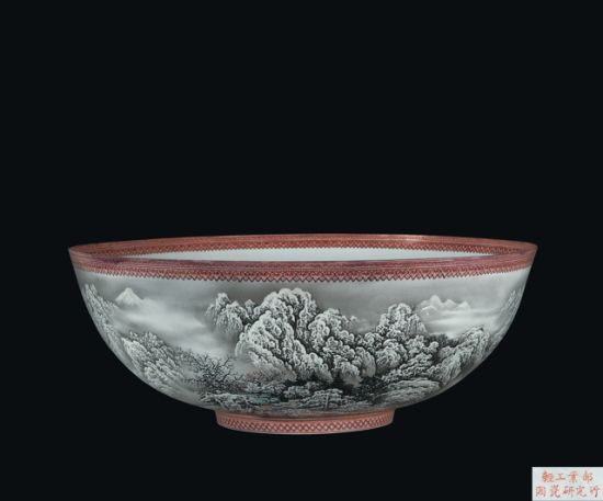 1017 粉彩雪景薄胎碗 50-60年代 直径 48cm