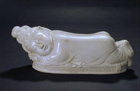 “定窑美人枕”