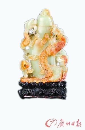 清中期 御制白玉留皮巧雕龙凤盖瓶