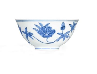 明成化青花缠枝秋葵纹宫盌直径14.5cm