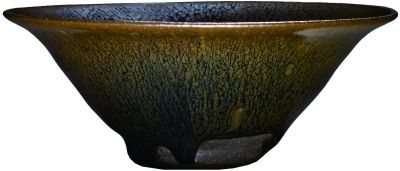 宋建窑黑釉油滴盏（香港佳士得供图）