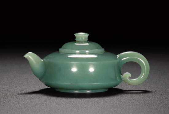 13039 朱玉峰 青玉壶