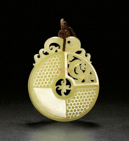 12219陈冠军 和田玉籽料有凤来仪子冈牌