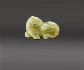 17世纪黄玉卧马镇纸