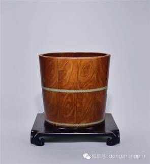 清乾隆 官窑仿黄花梨木纹釉桶