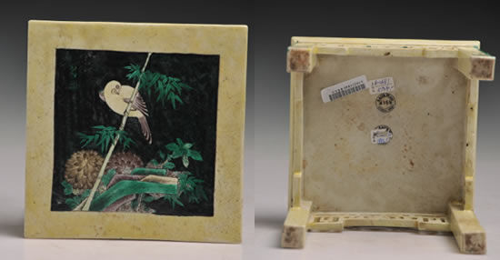 【a10221840 清末 素三彩花鸟小砚桌】