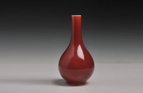 【a10221843 清 红釉胆式瓶】