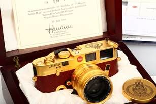 Leica M6文莱苏丹寿辰钻石黄金纪念套机