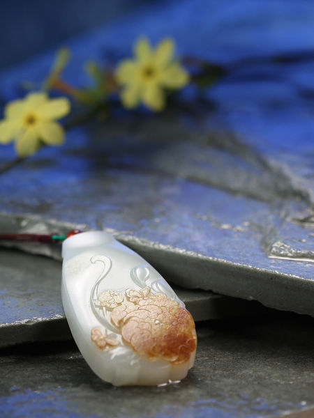 中国玉石雕刻大师林金波作品 和田玉籽料平安富贵牌6.8×3.4×1.1cm