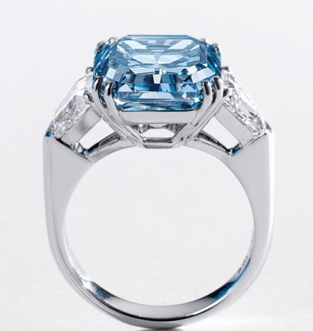 7.03克拉无暇蓝钻