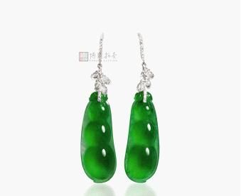 北京博观春拍拍品 Lot9739 18k镶翡翠豆荚耳坠 估价：8,200,000-9,200,000