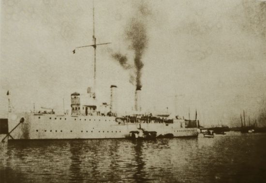 停泊广州的永丰舰